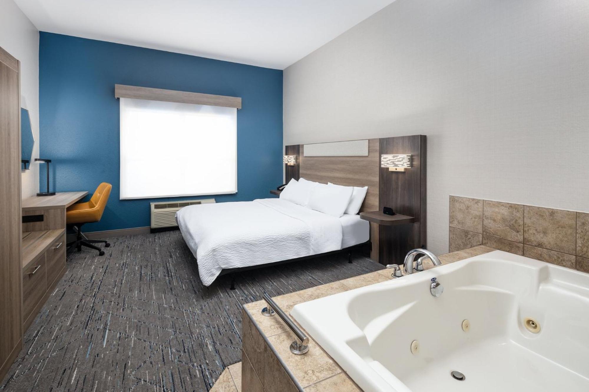 Holiday Inn Express & Suites - Green Bay East By Ihg Dış mekan fotoğraf
