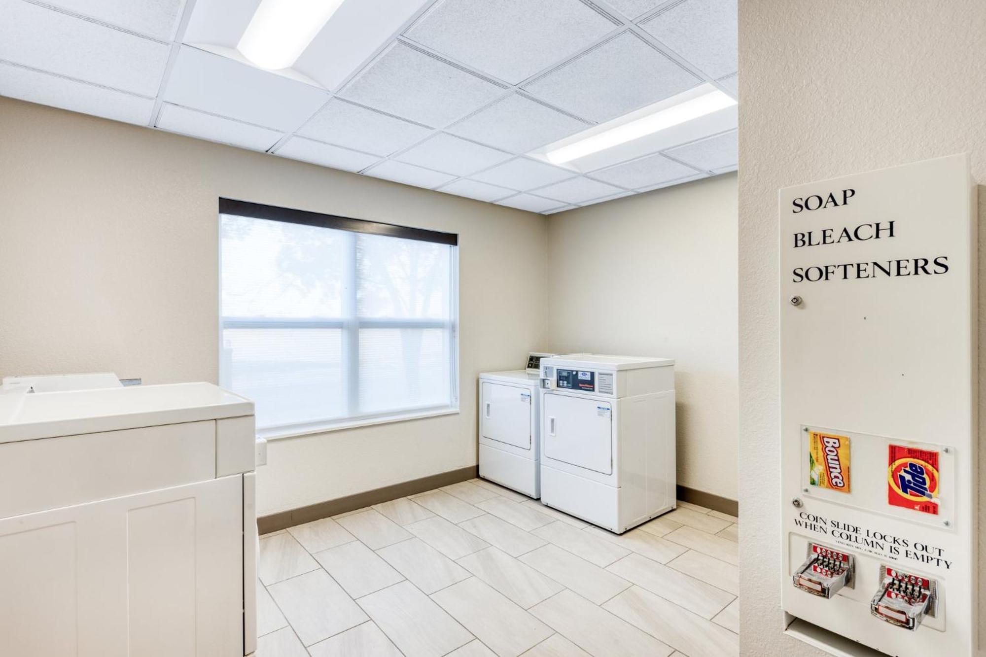 Holiday Inn Express & Suites - Green Bay East By Ihg Dış mekan fotoğraf