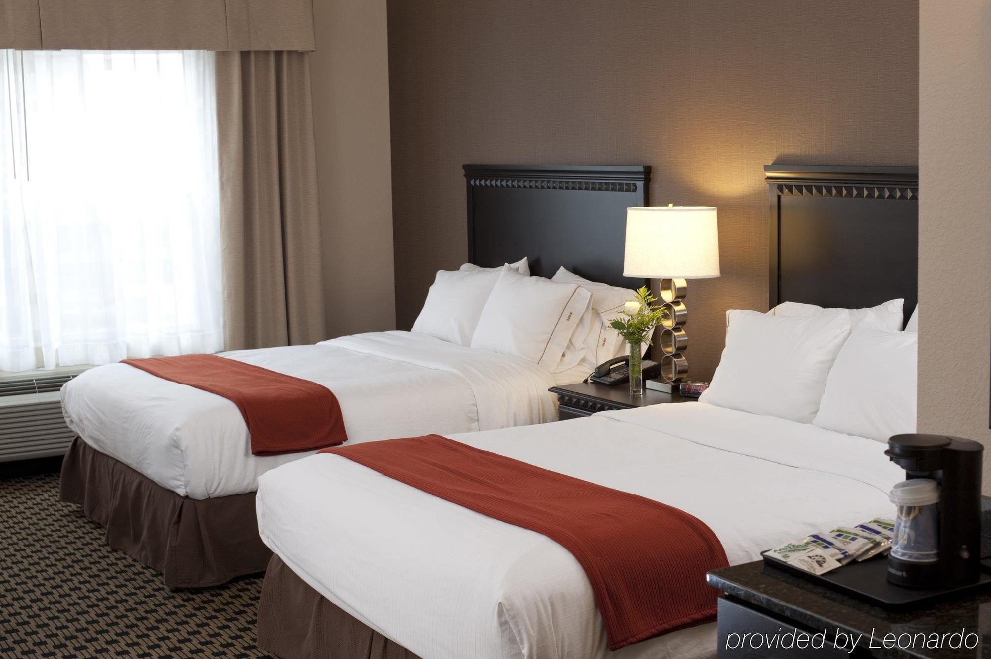 Holiday Inn Express & Suites - Green Bay East By Ihg Oda fotoğraf